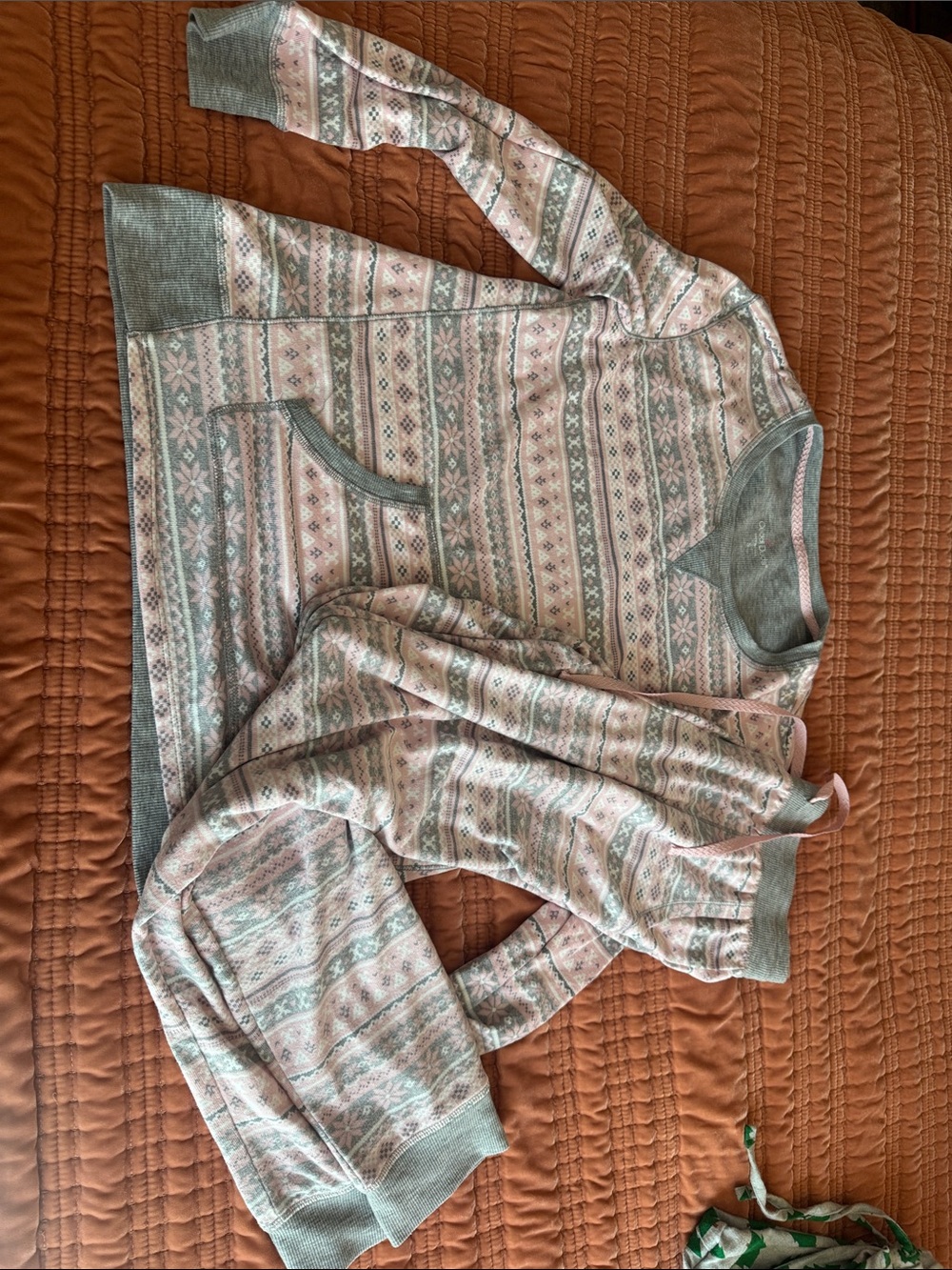 Cuddl Duds Fair Isle Pajama Set in Pink and Mint